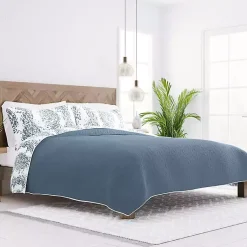 Kirklands Home Blue Damask Reversible 3-pc. Queen Quilt Set Hot