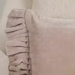 Pillows><noscript><img width=